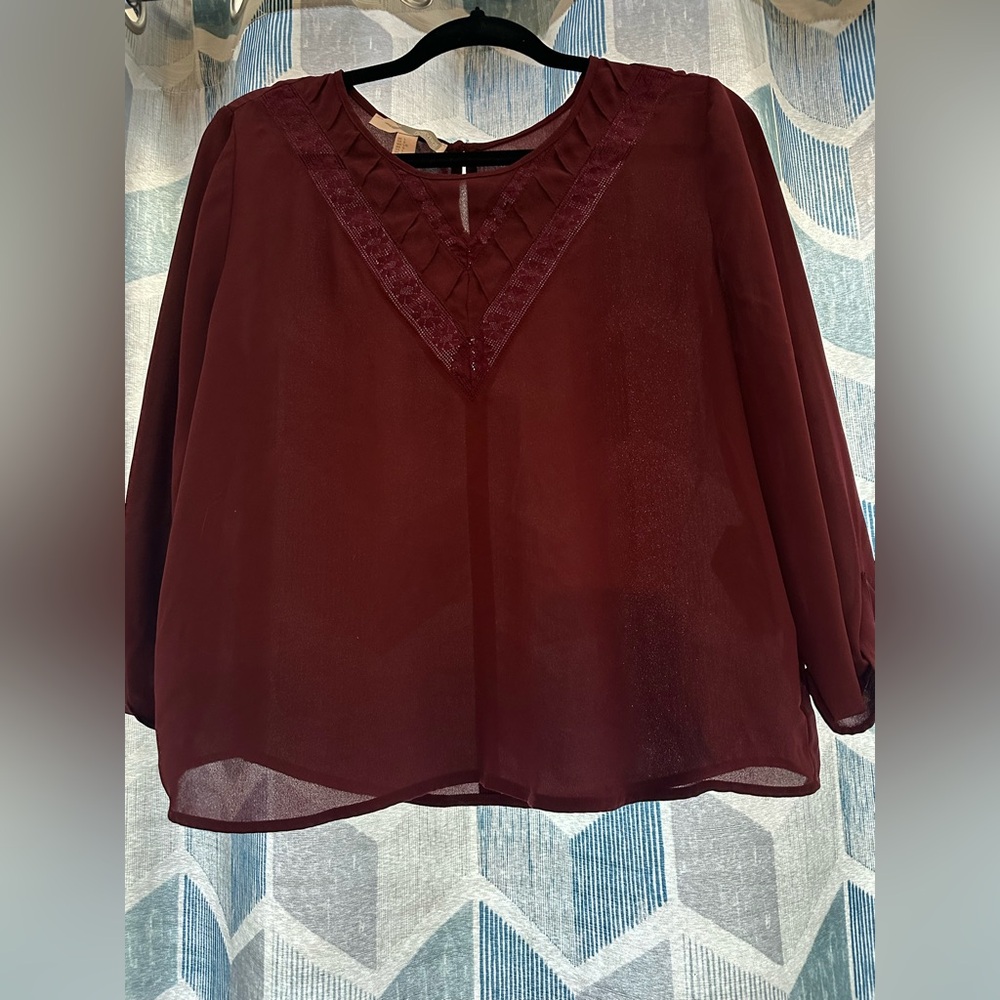 Forever 21 Contemporary L Burgundy Sheer Chiffon Blouse V Neck Lace Long Sleeve